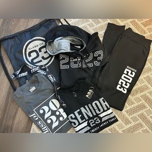 NEW 🎓 Senior 2023 unisex merchandise
